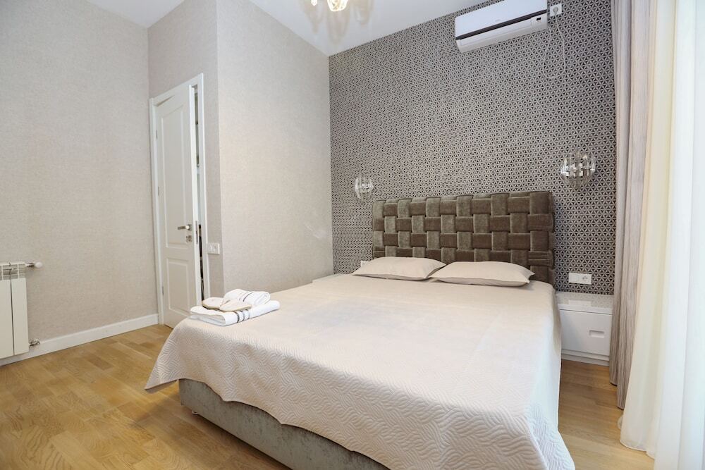Тбилиси: Апартаменты Hosthub - 2BR Super view