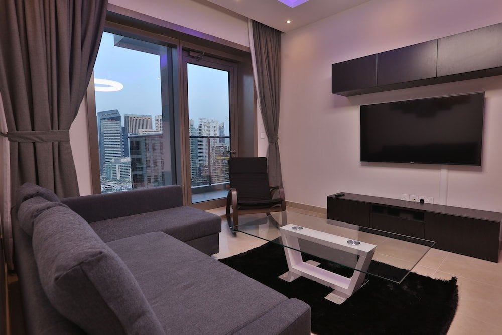 Дубай: Sparkle Tower Residence