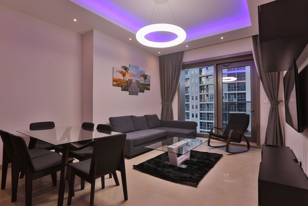Дубай: Sparkle Tower Residence