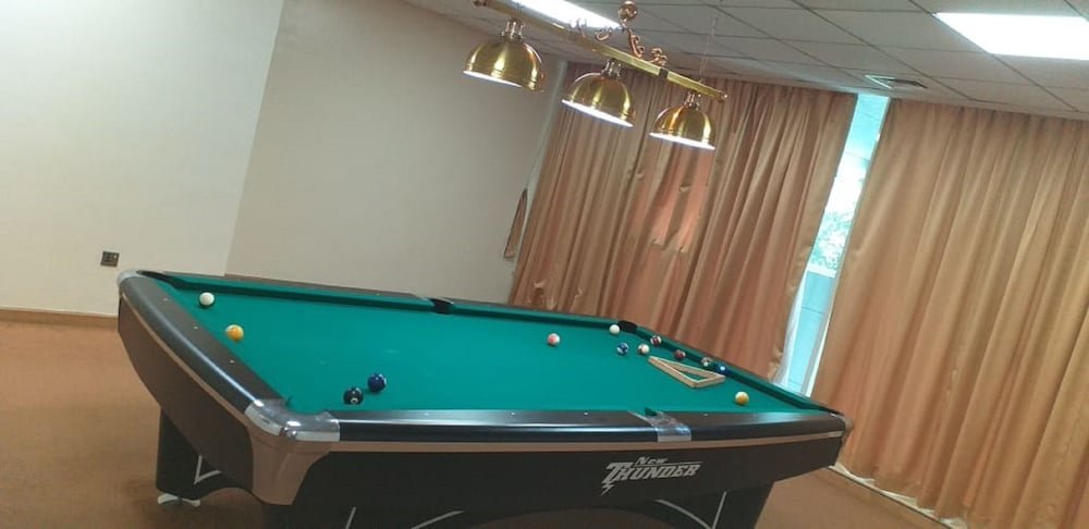 Дубай: Luxury 4BR Apartment in Horizon Towers