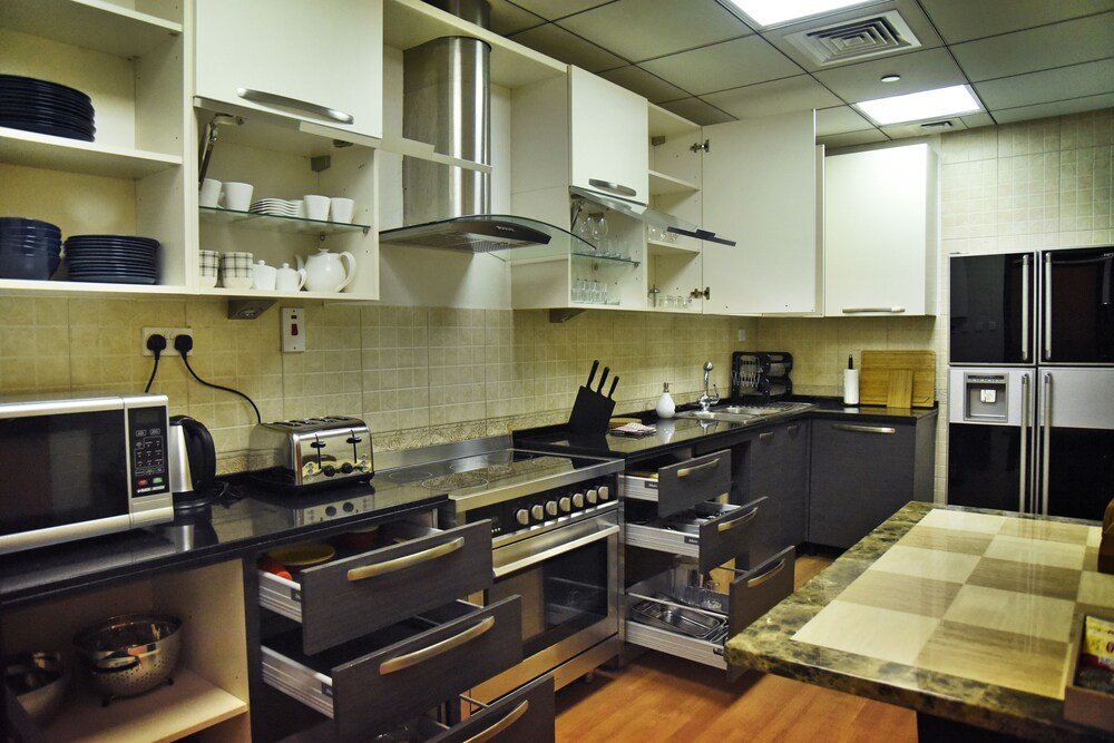 Дубай: Luxury 4BR Apartment in Horizon Towers