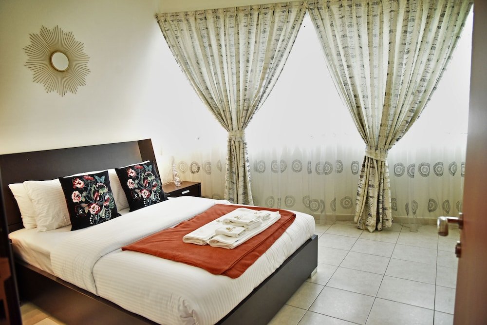 Дубай: Luxury 4BR Apartment in Horizon Towers