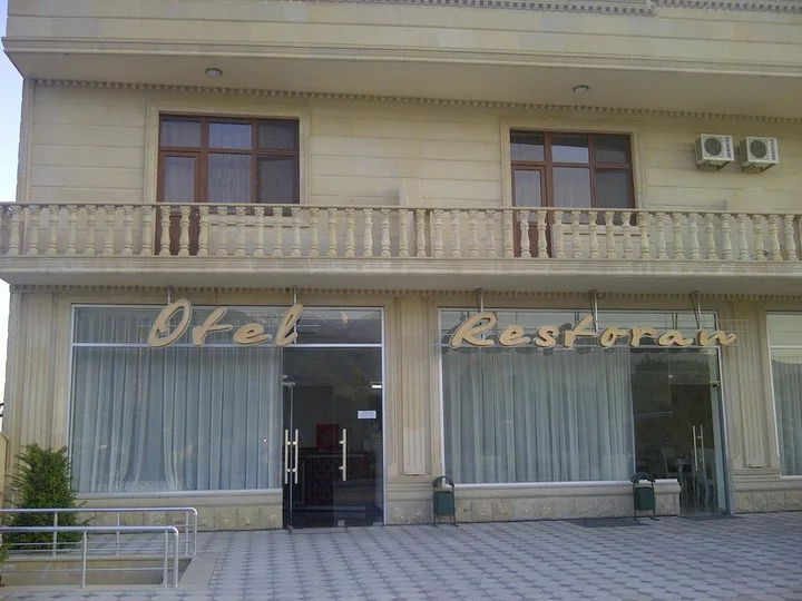 Шеки: Отель Service