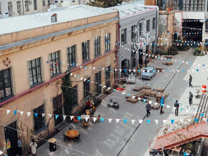 Тбилиси: Fabrika Hostel & Suites - хостел