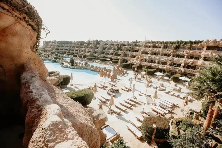 Хургада: Caves Beach Resort - Adults Only