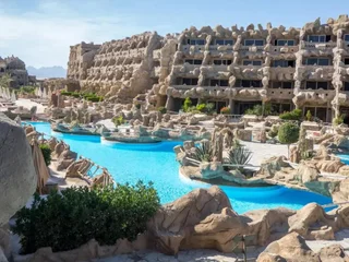Хургада: Caves Beach Resort - Adults Only