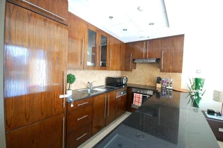 Дубай: Kennedy Towers - 8 Boulevard Walk