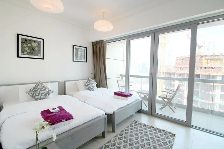 Дубай: Kennedy Towers - 8 Boulevard Walk