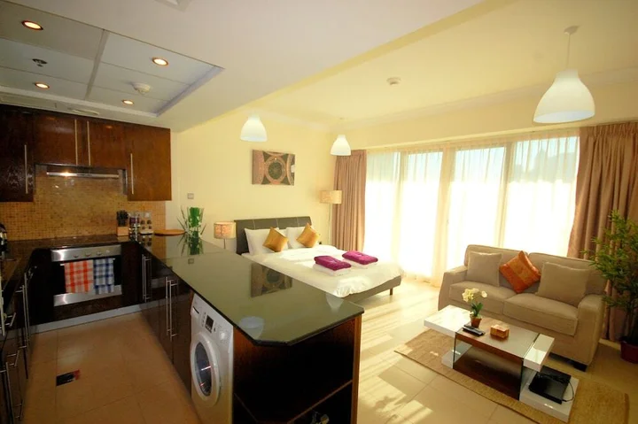 Дубай: Kennedy Towers - 8 Boulevard Walk