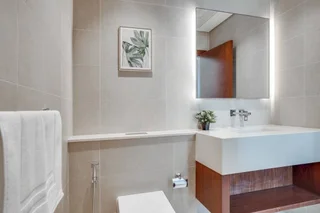 Дубай: Newly Furnished Apartment in Marina Gate 2