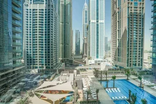 Дубай: Newly Furnished Apartment in Marina Gate 2