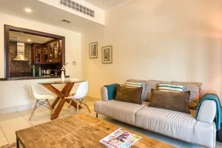 Дубай: Modern & Stylish Apartment in Downtown