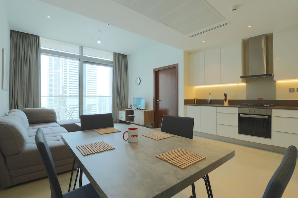 Дубай: OYO Home 258 1BHK Marina Gate 2
