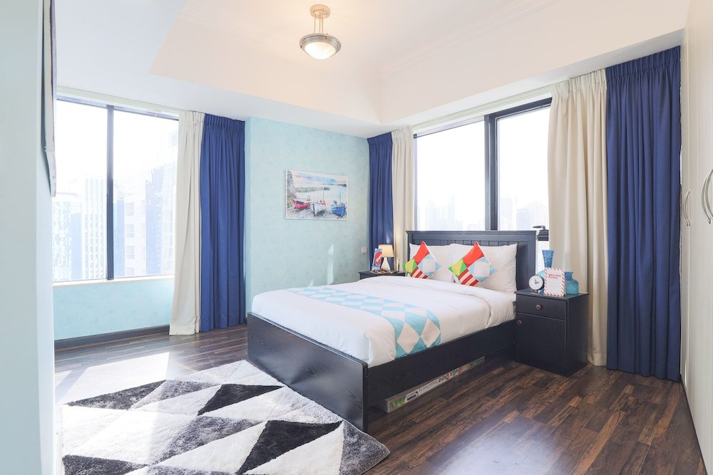 Дубай: OYO Home 300 2BHK Al Waleed Paradise JLT