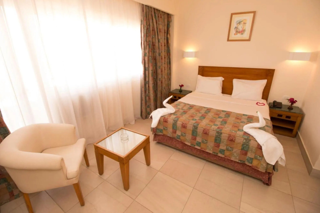 Асуан: Hapi Hotel