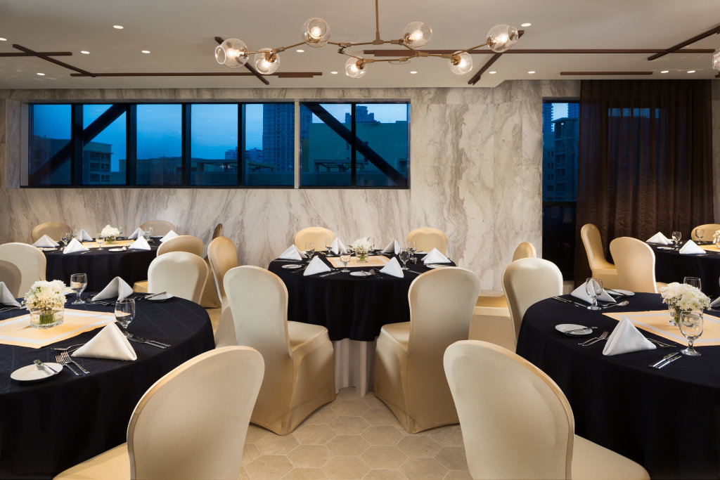 Дубай: Millennium Place Barsha Heights Hotel