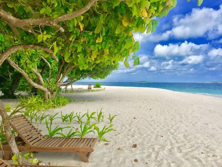 Атолл Баа: Отель Ithaa Inn Kamadhoo