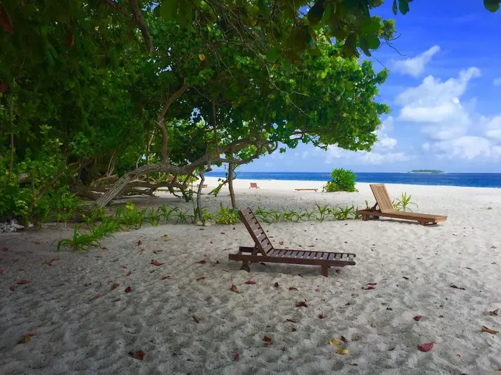 Атолл Баа: Отель Ithaa Inn Kamadhoo