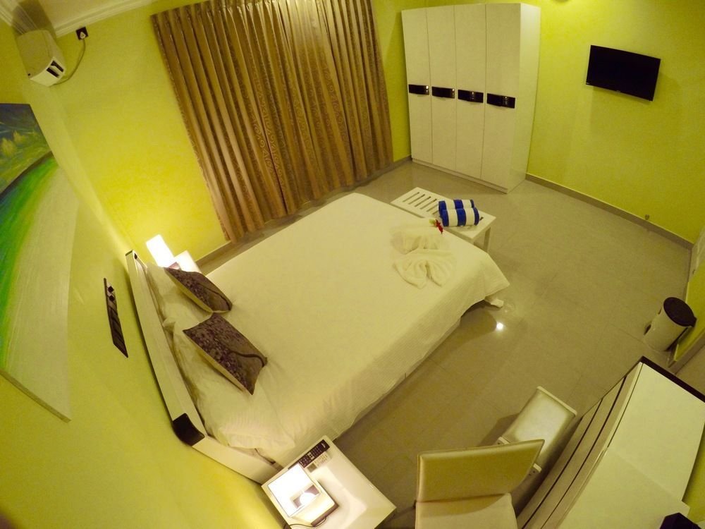 Атолл Баа: Отель Ithaa Inn Kamadhoo