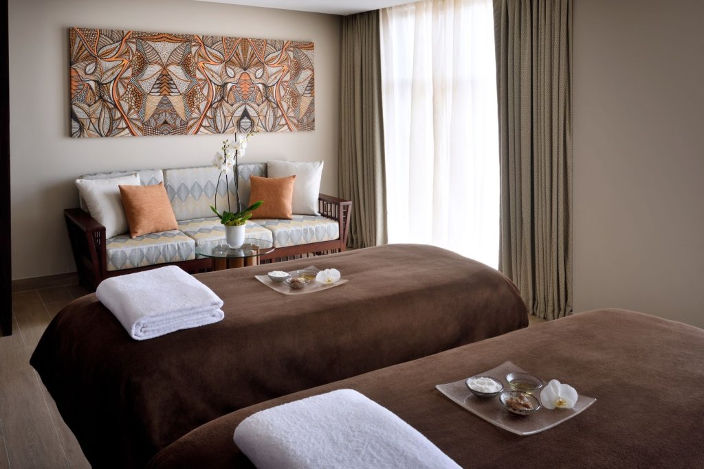 Дубай: Lapita, Dubai Parks and Resorts, Autograph Collection