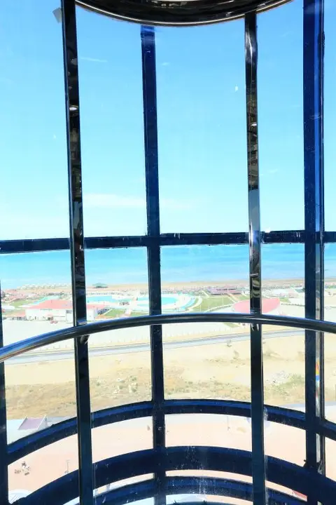carousel image 3