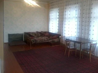 Шеки: Tehran House