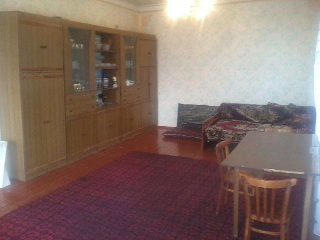 Шеки: Tehran House