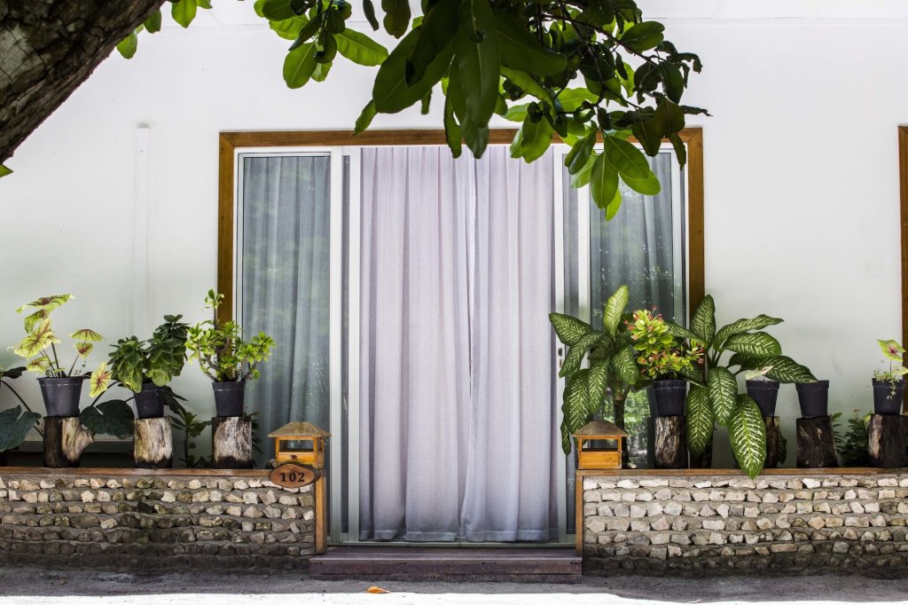 Дигура: Dhigurah Retreat Beach
