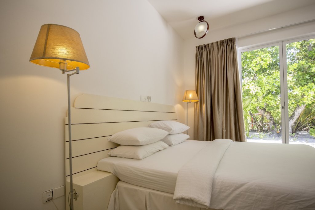 Дигура: Dhigurah Retreat Beach