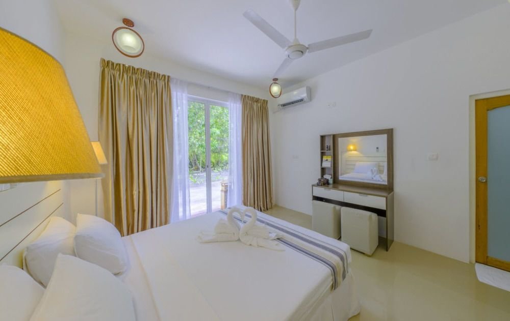Дигура: Dhigurah Retreat Beach