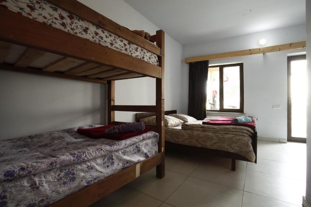 Степанцминда: Vaso-Levani House