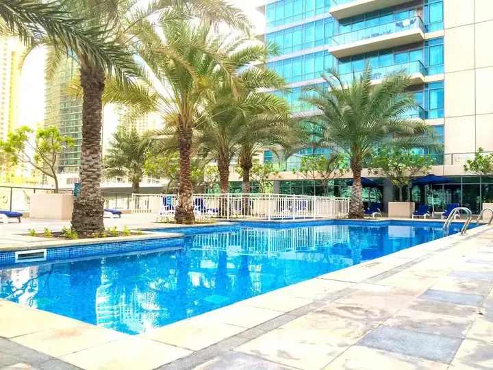 Дубай: Kennedy Towers - Al Majara