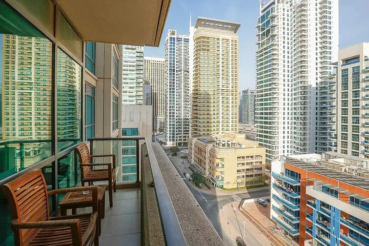 Дубай: Kennedy Towers - Al Majara