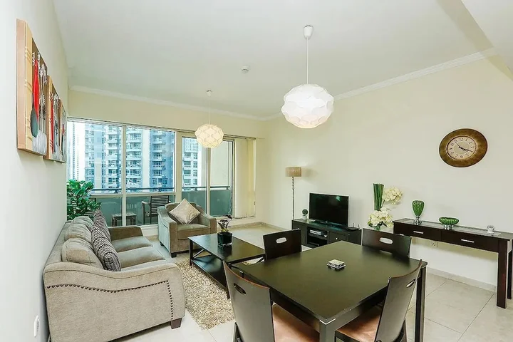 Дубай: Kennedy Towers - Al Majara
