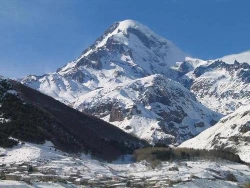 Степанцминда: V&M Kazbegi Guesthouse