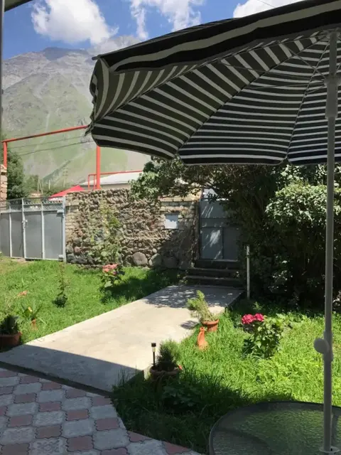 Степанцминда: Soso Burduli's Guesthouse