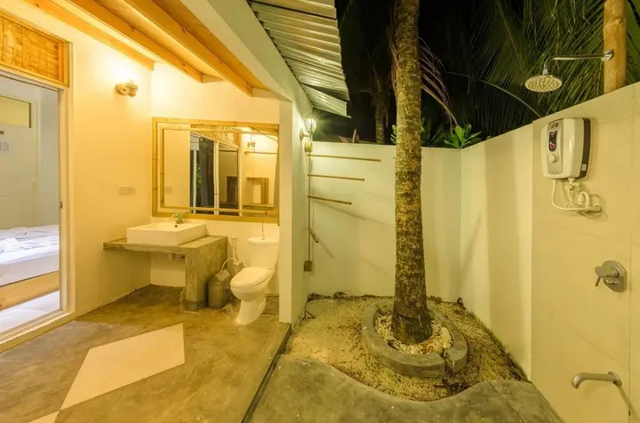 Северный атолл Мале: Captains Residence by Vista
