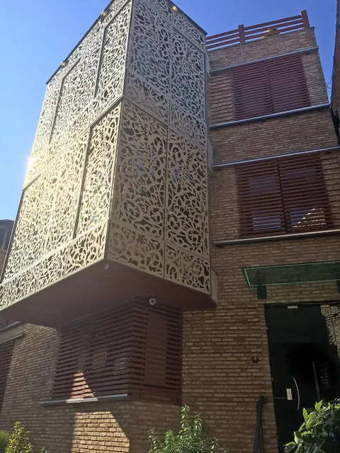Тбилиси: Tbilisi Core: Leo