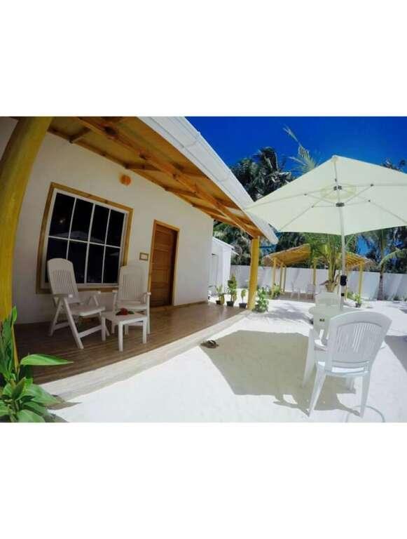 Атолл Алиф-Алиф: Thoddoo beach view Maldives