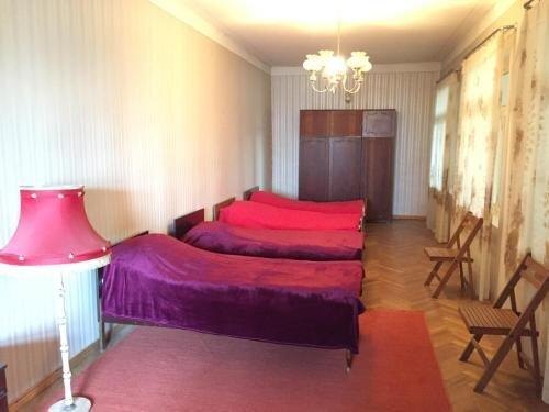 Телави: Guest House Gzirishvili