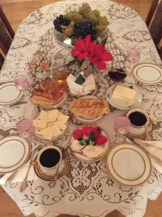 Телави: Guest House Gzirishvili