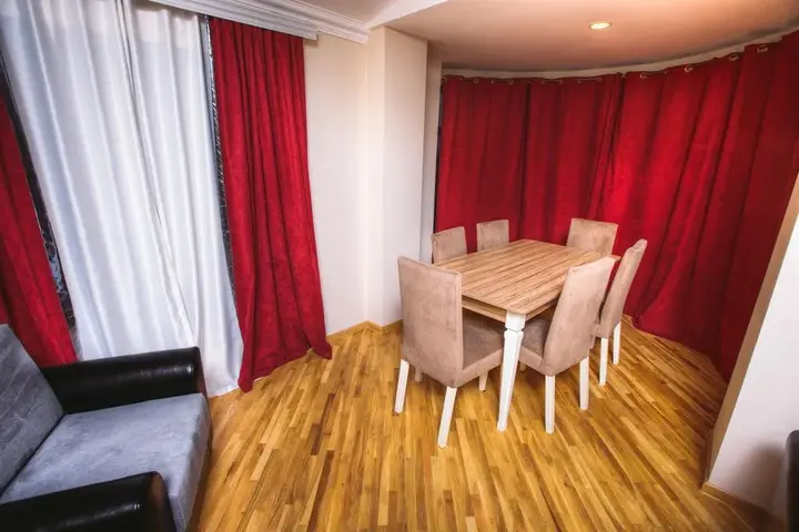 Баку: Apartments in the center