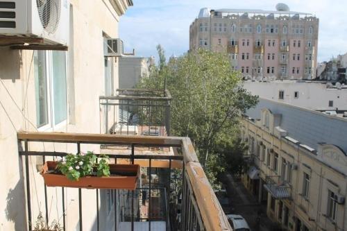Баку: Apartment 11 at Fountains Square