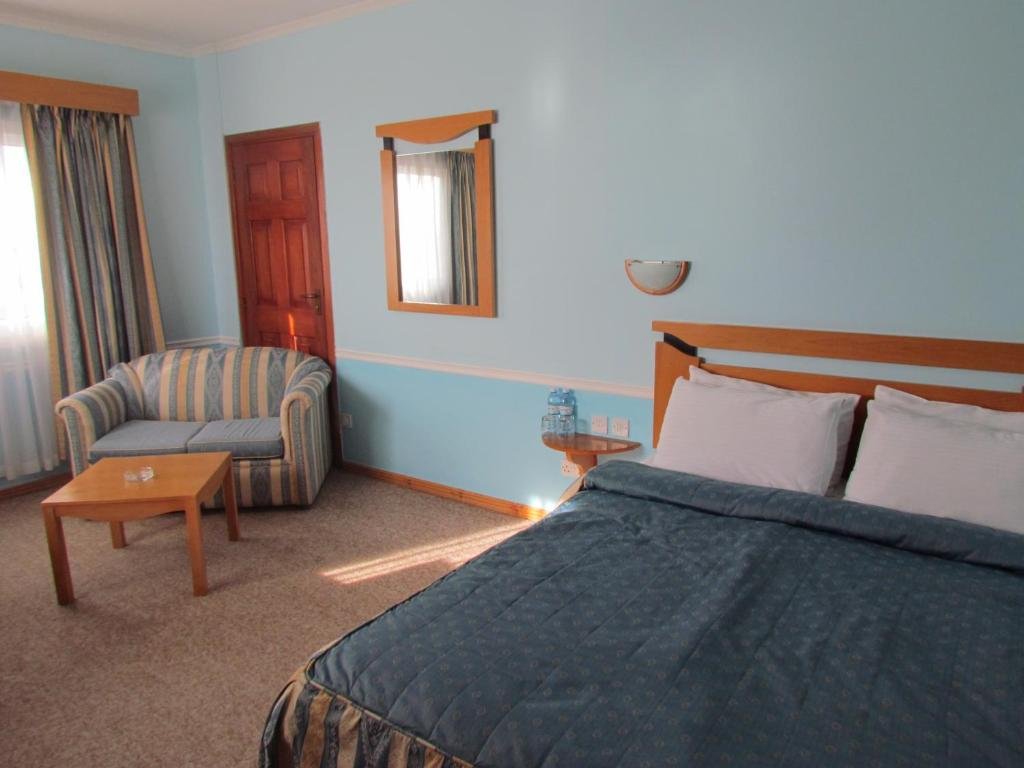 Баку: Crescent Beach Hotel & Leisure Resort