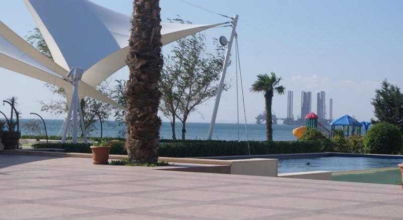 Баку: Crescent Beach Hotel & Leisure Resort