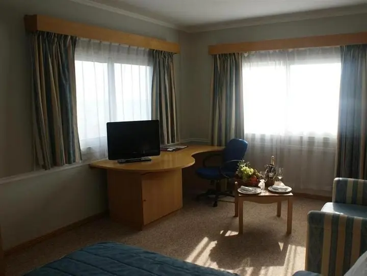 Баку: Crescent Beach Hotel & Leisure Resort