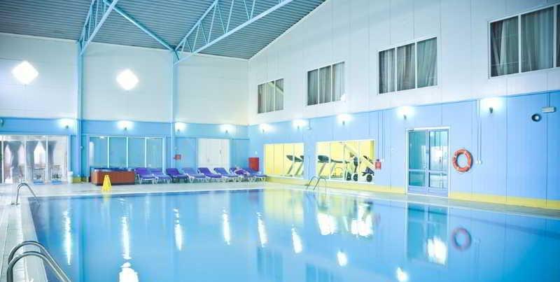 Баку: Crescent Beach Hotel & Leisure Resort