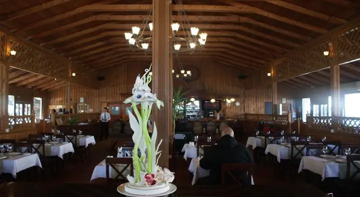 Баку: Crescent Beach Hotel & Leisure Resort