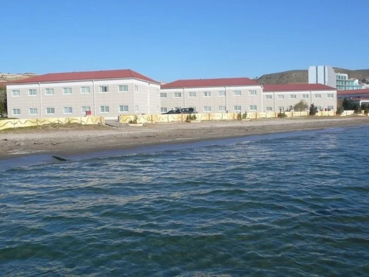 Баку: Crescent Beach Hotel & Leisure Resort