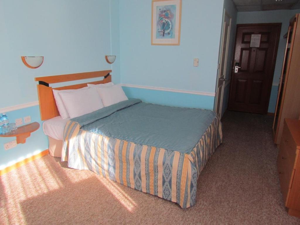 Баку: Crescent Beach Hotel & Leisure Resort